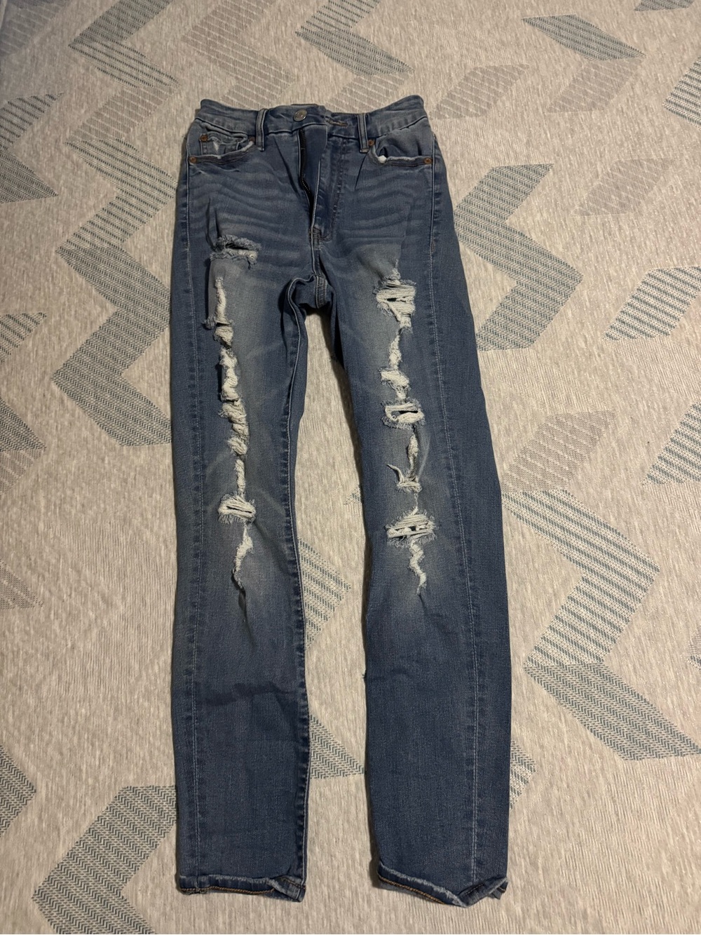 Aeropostale Women's Dark Blue Ripped Skinny Jeans